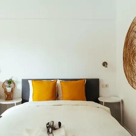 Location - Queen Elizabeth Flat *