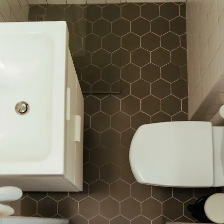 Location - Queen Elizabeth Flat *