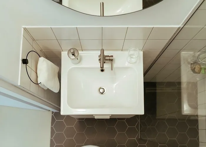 Location - Queen Elizabeth Flat