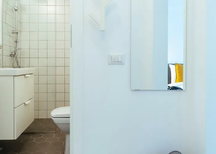 Apartment Location - Queen Elizabeth Flat *