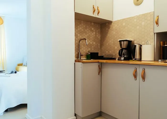 Location - Queen Elizabeth Flat *