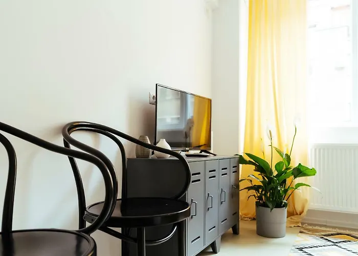 Location - Queen Elizabeth Flat アパート *