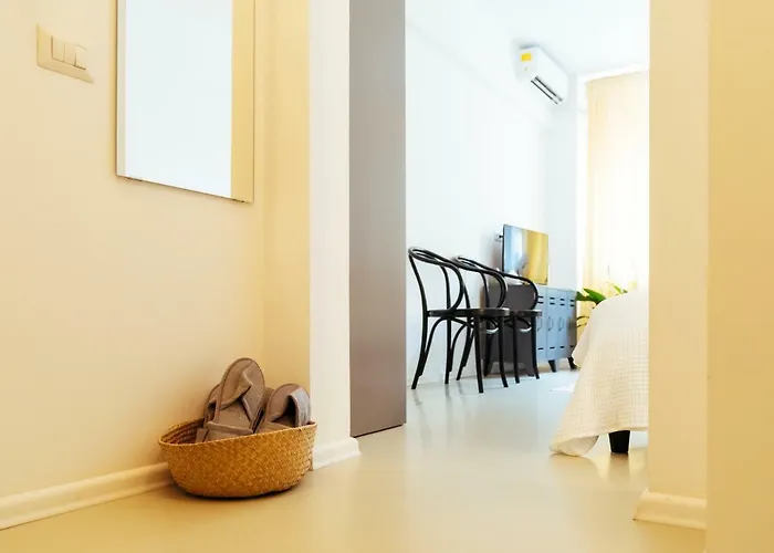 Location - Queen Elizabeth Flat